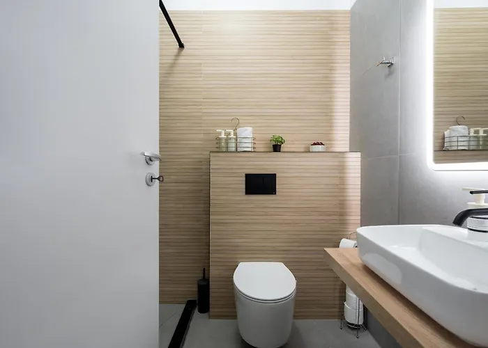 Urban Zen Elegant & Terrace & Parking Apartment Bucharest