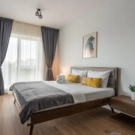 Urban Zen Elegant Apartment&terrace&parking Bukarest