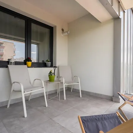 Urban Zen Elegant Apartment&terrace&parking