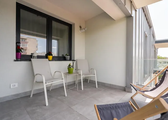 Urban Zen Elegant Apartment&terrace&parking